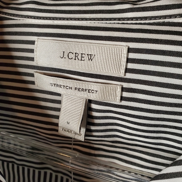 NWT J Crew Stretch Perfect button down Medium - Picture 4 of 8